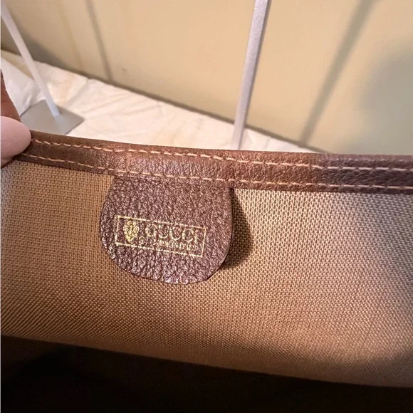 Gucci Beige and Brown Signature Tote - Picture 10 of 16